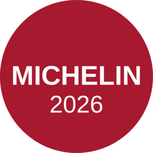 Ristorante-selezionato-MICHELIN_2026_Rotondo_Rosso-scaled